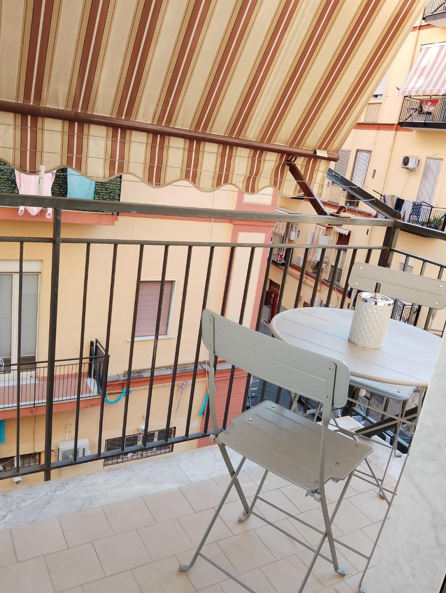 Mary House Napoli Centro Apartman Kültér fotó
